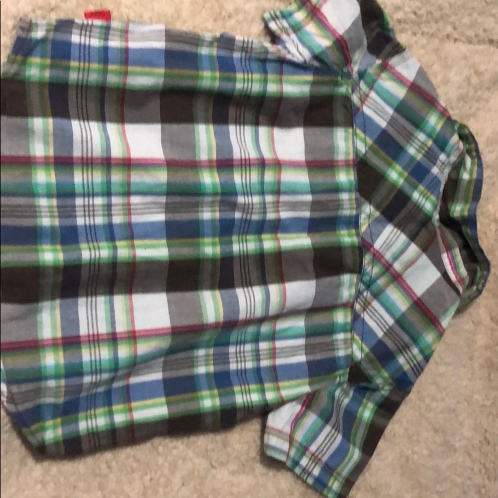 Button up t-shirt - Picture 3 of 3